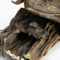 Bild in Galerie-Betrachter laden, Rehhaut getrocknet - im Detail